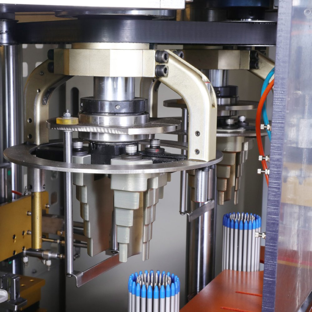 Four head Eight station stator coil winding machine (3)