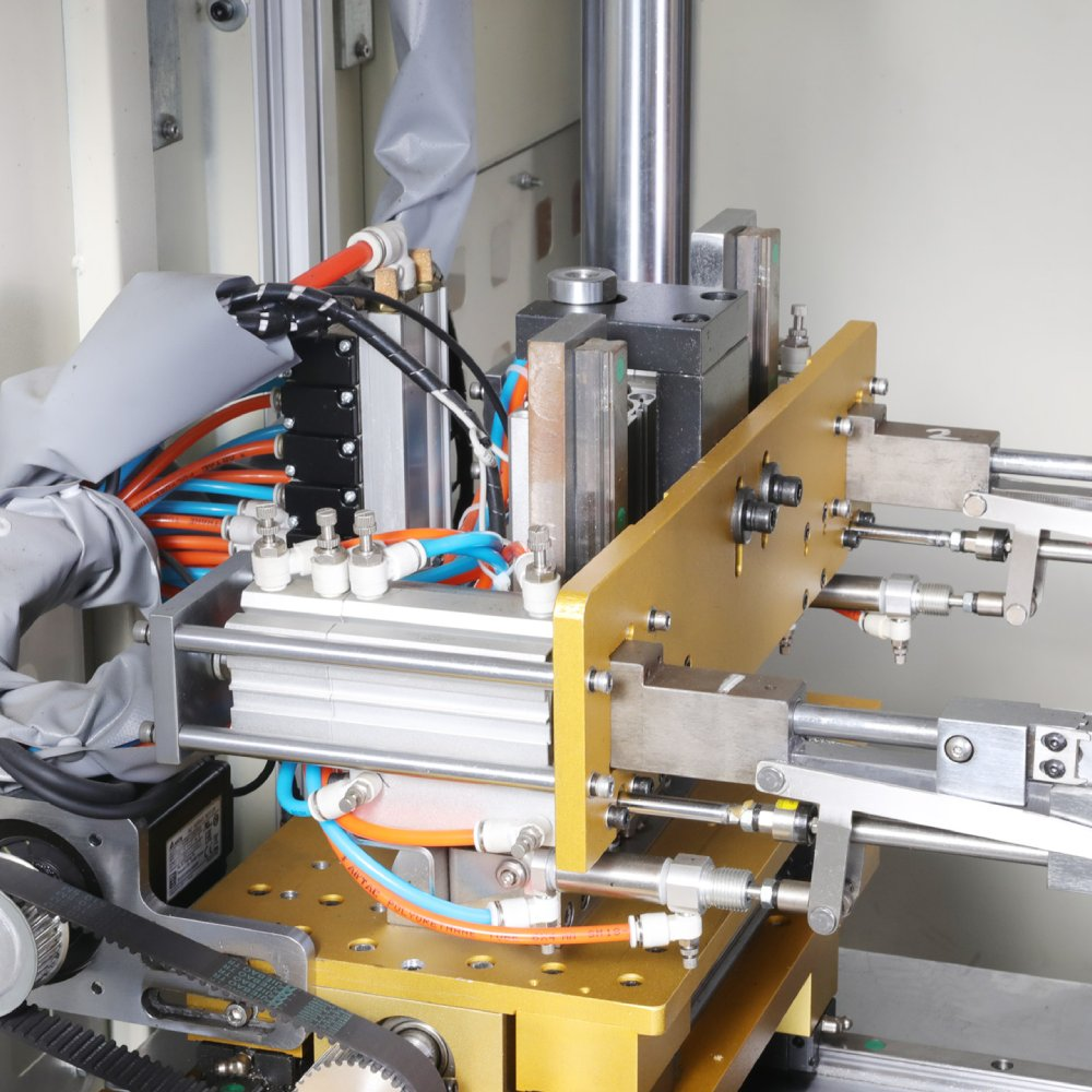 Four head Eight station stator coil winding machine (4)