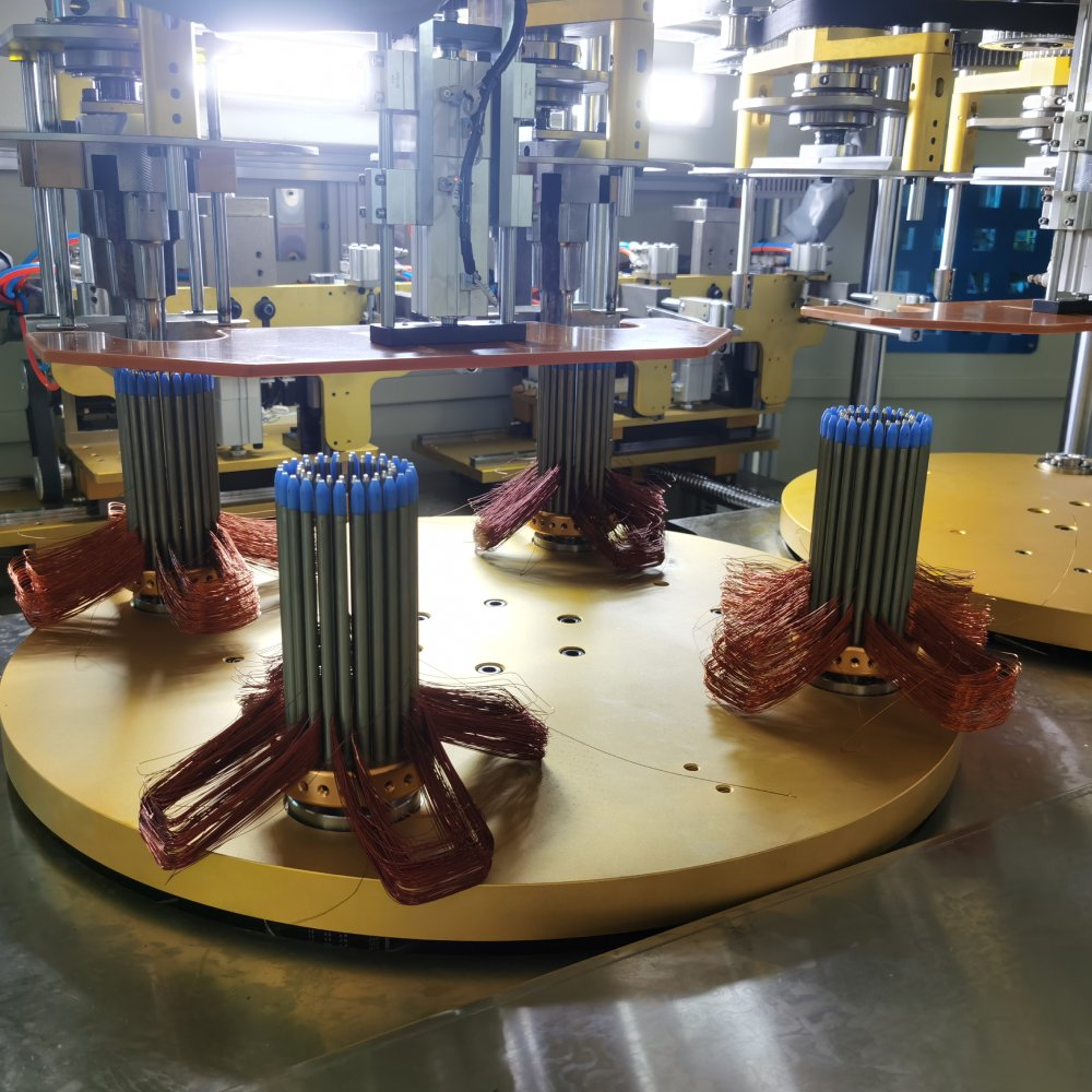 Four head Eight station stator coil winding machine (5)