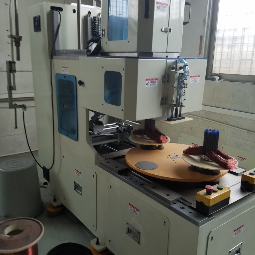 Single head Double Stations stator coil windin