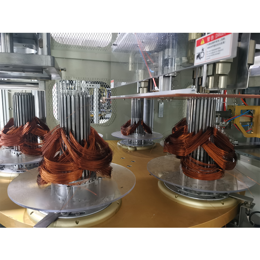 Single phase coil winding and inserting machine (3)
